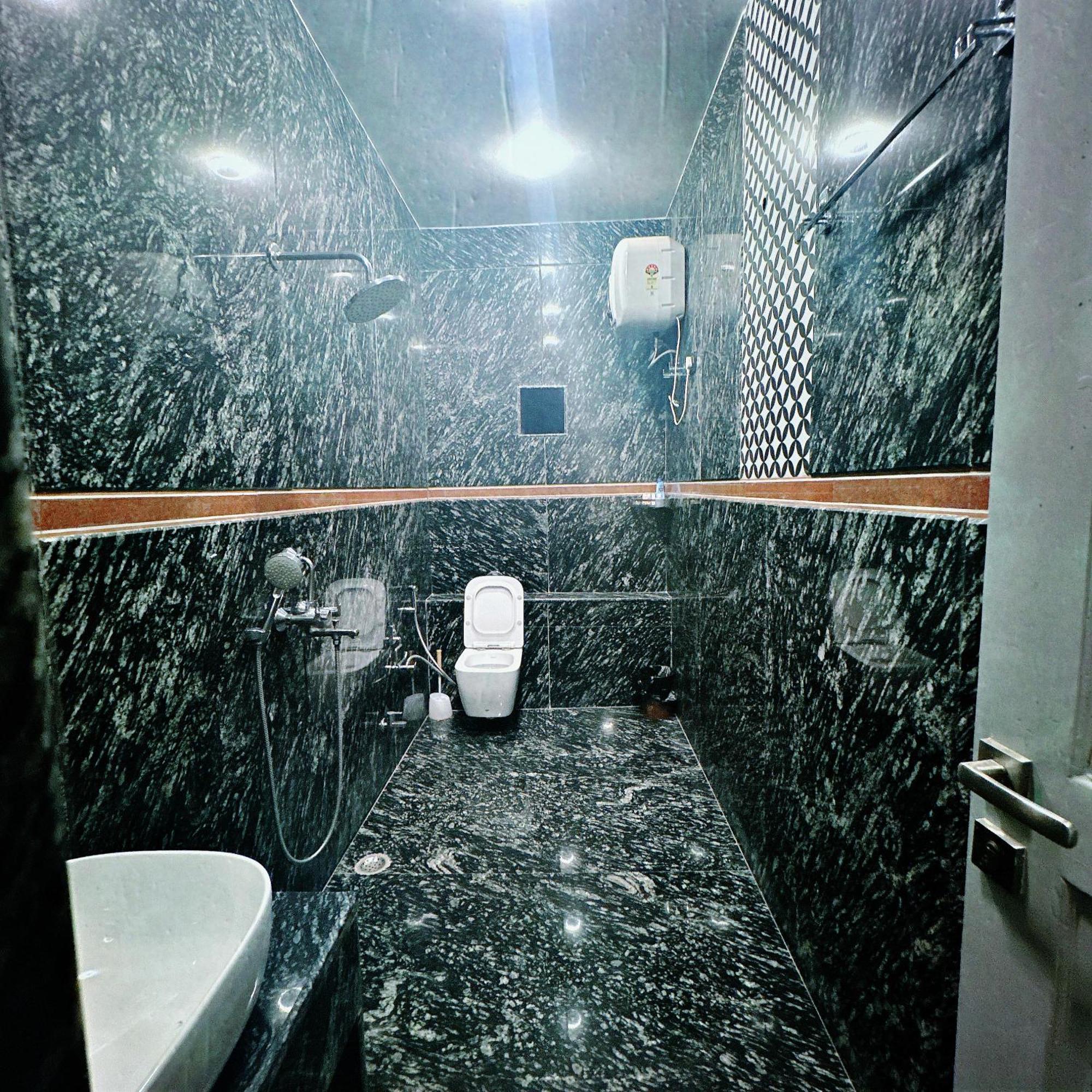 Vraj Vilas Vrindavan Exterior photo